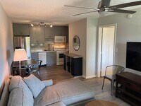 Building Photo - 403 Hayden Rd