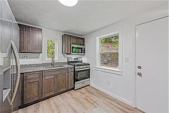 Building Photo - 4205 Stanton Ave
