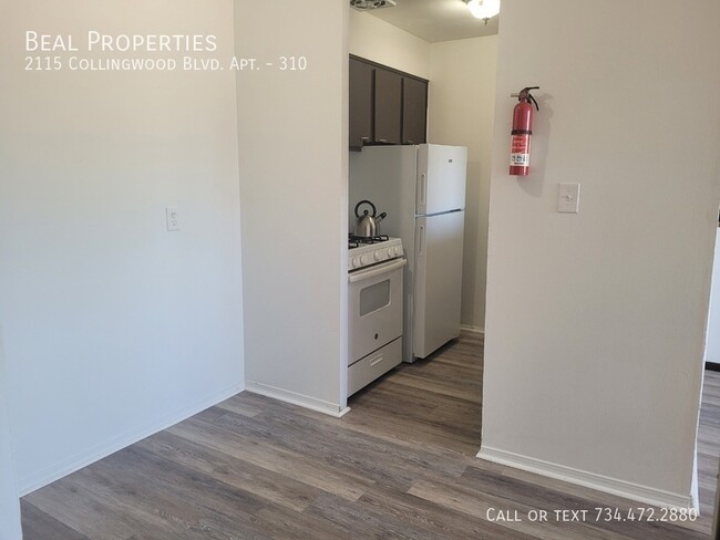 Building Photo - 2115 Collingwood Blvd