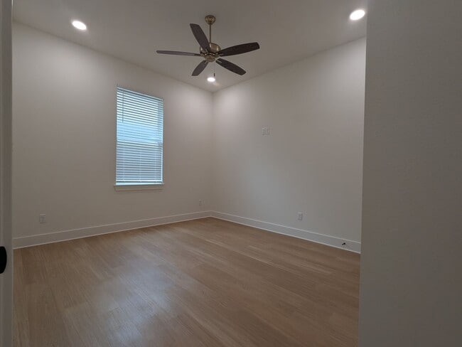 Building Photo - New Construction Home in Pleasant Grove Available for Lease!