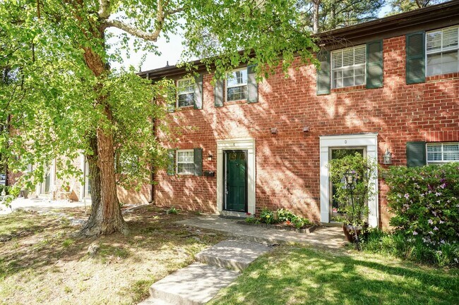 Building Photo - Fully Renovated 2BR Townhome-Style Condo – Available Now!