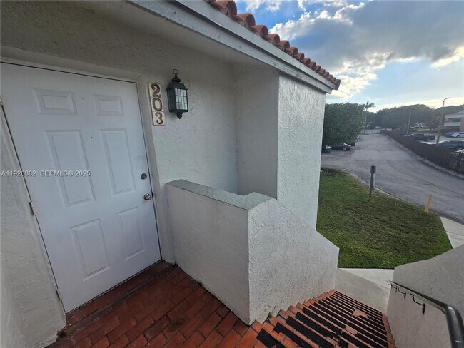 Building Photo - 14831 SW 80th St