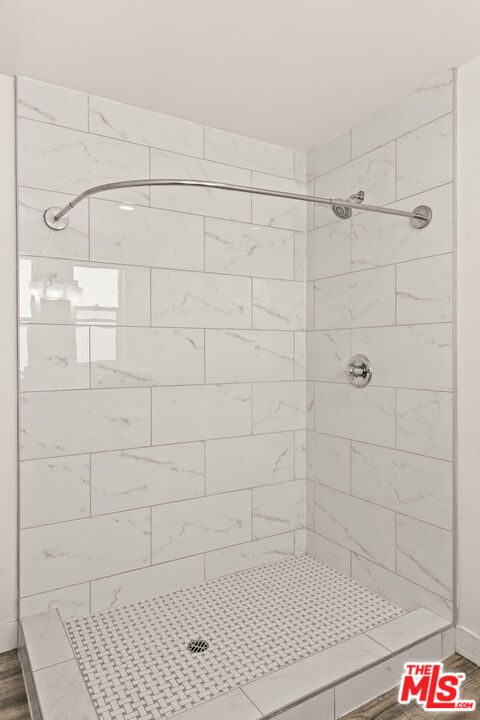 Building Photo - 1147 W 37th St