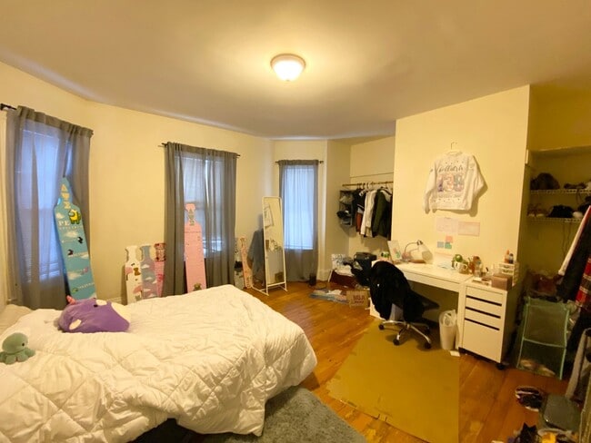 Building Photo - Calumet Street in Mission Hill - 4Bed Modern $5600