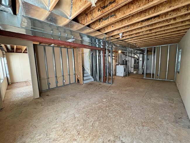 Building Photo - 2645 E 110th Ct
