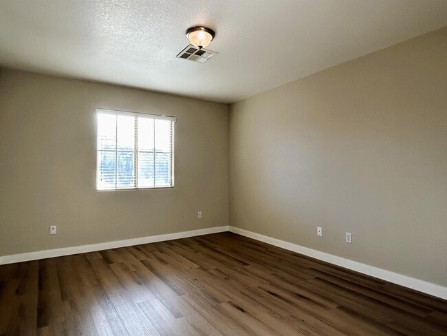 Building Photo - 6084 Villa Trieste Ct