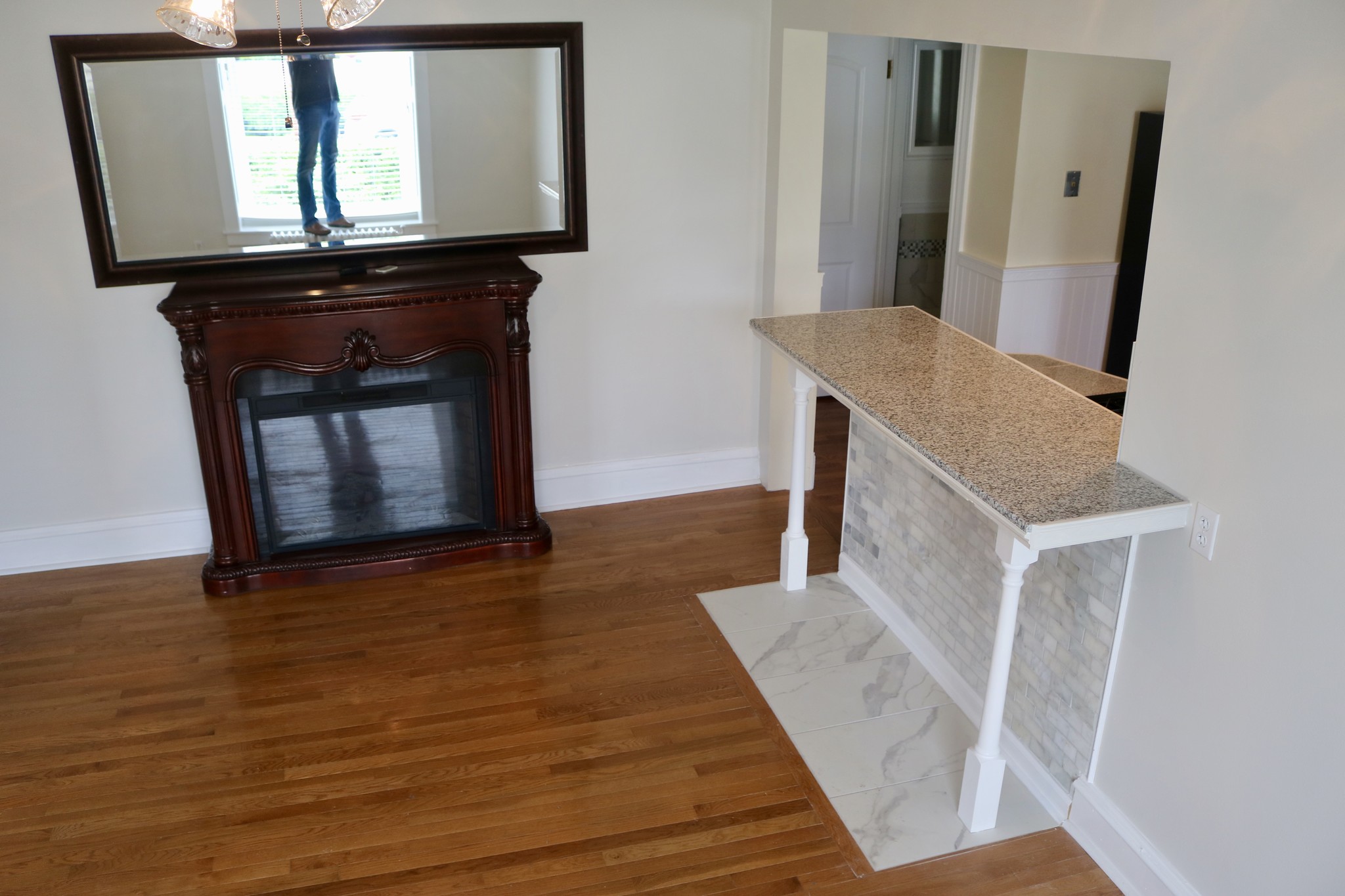 Fireplace in lg. formal dining room w/bar - 470 South Ave