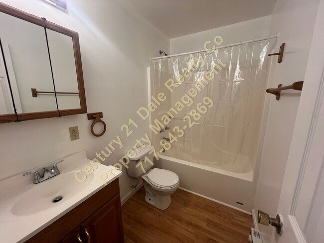 Building Photo - 225-227 Bowers Bridge Rd