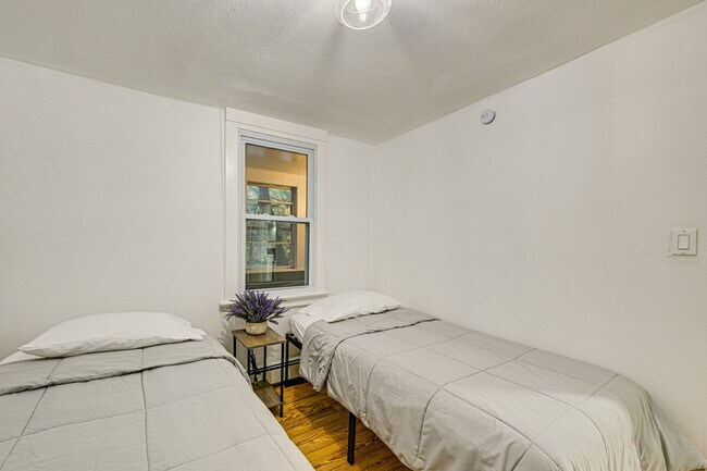 Building Photo - 81 Southside Ave