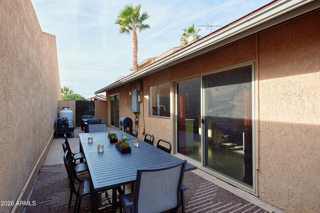 Building Photo - 2013 N 87th Way