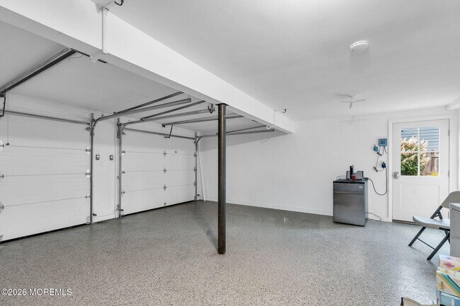 Building Photo - 2225 Riviera Pkwy