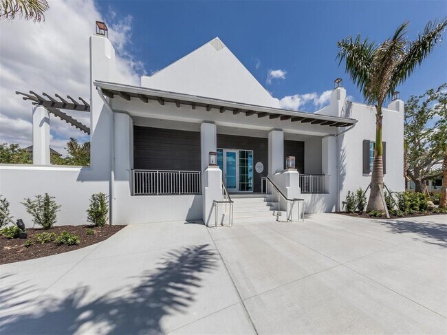 Building Photo - 268 Southampton Dr