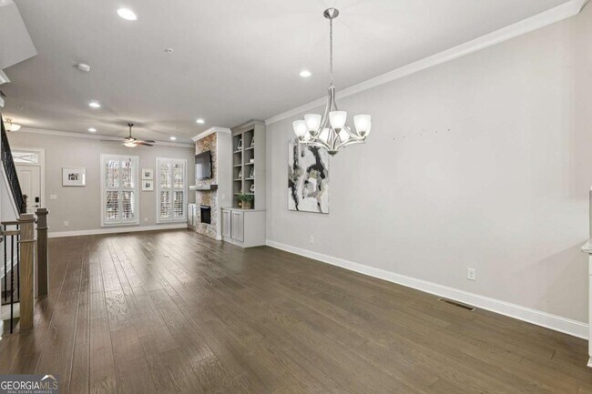 Building Photo - 355 Cricket Ln