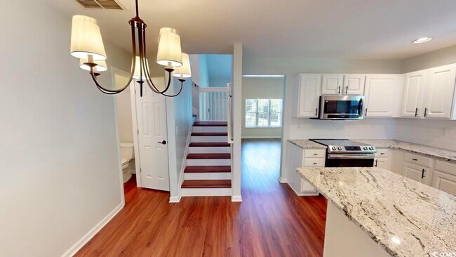 Building Photo - 1000 Pembroke Ct