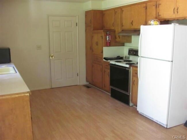 Building Photo - Paradise 3 bed 2 bath home ATTACHED 2-CAR GARAGE