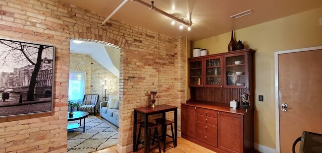 Building Photo - Off-Season Rental 1 Bedroom Condo Grand Tr...