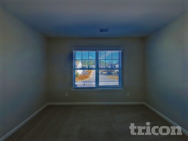 Building Photo - 1090 Heart Pine Dr