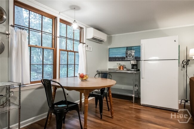 Building Photo - 290.5 Milledge Cir