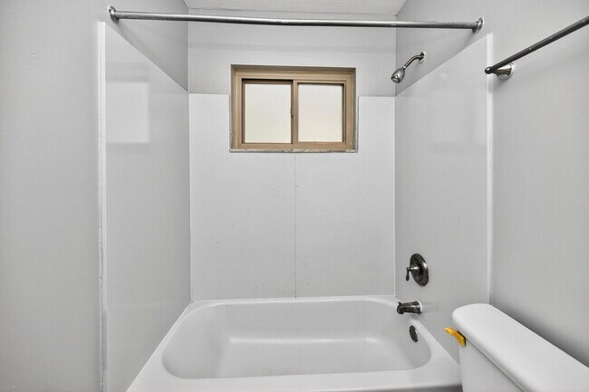 Building Photo - 3505 Telford St