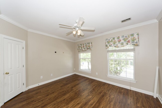 Building Photo - 3 Bedroom 2 Bath Condo in Dunes West (Elli...