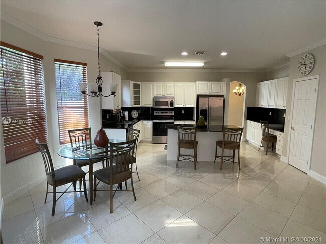 Building Photo - 16331 SW 49th Ct