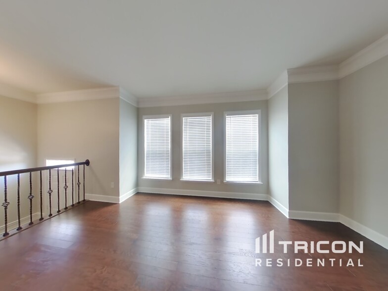 Building Photo - 6236 Everette Dr