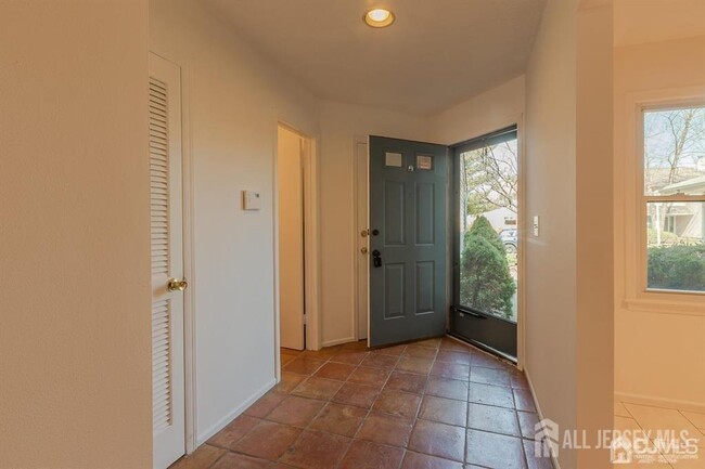 Building Photo - 29 Sandpiper Dr