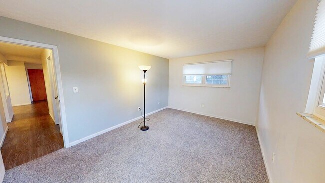 Building Photo - 5285 Portland St