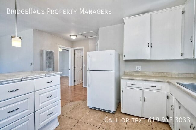 Building Photo - 4266 Cherokee Ave