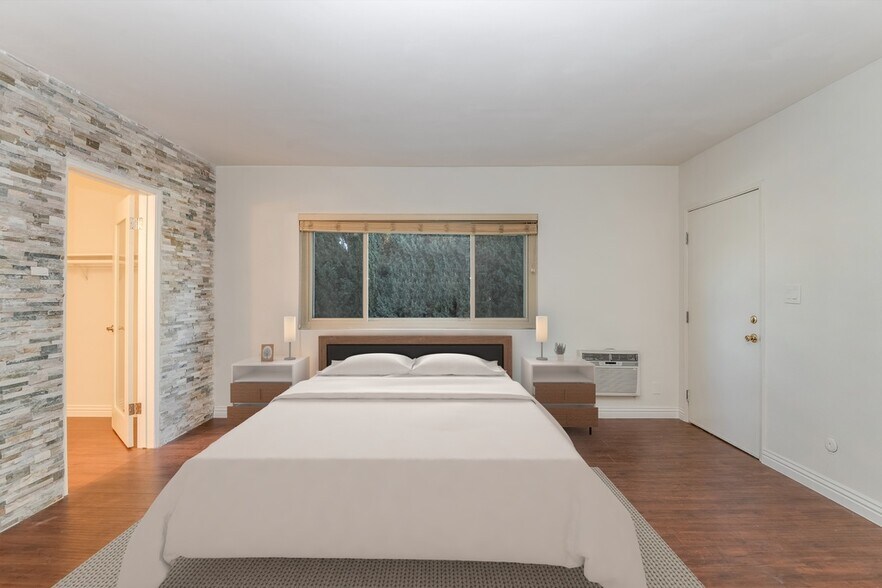 Primary Bedroom - 4311 Coldwater Canyon Ave