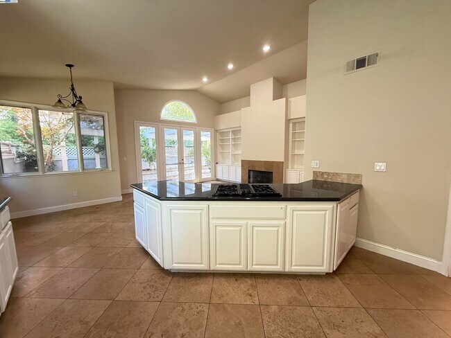 Building Photo - 7879 Cypress Creek Ct