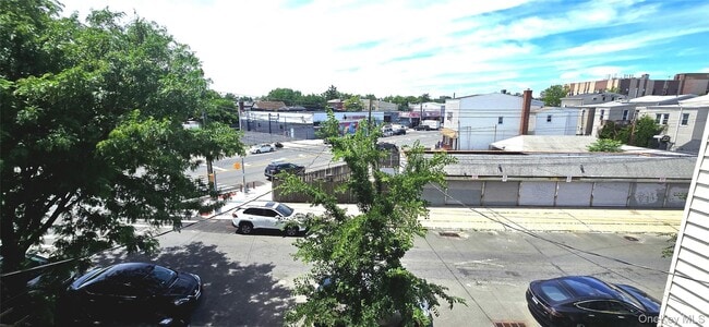Building Photo - 95-17 84th St