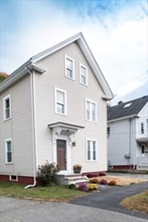 Building Photo - 145 Maple St