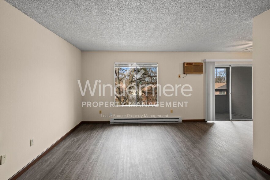 Building Photo - 1611 W 6th Ave