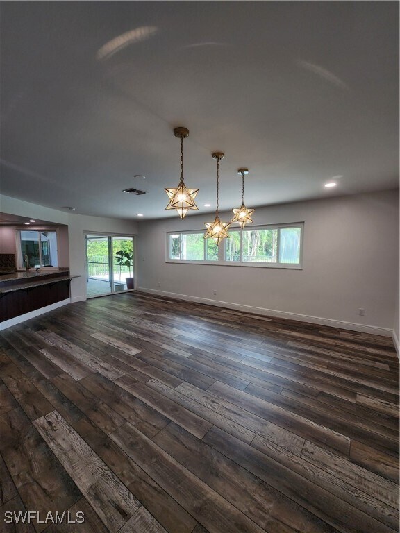 Building Photo - 5930 Spanish Oaks Ln