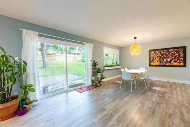 Building Photo - 4715 Carsonhill Dr