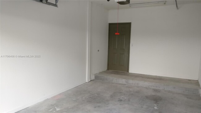 Building Photo - 2301 W Preserve Way