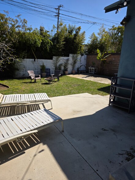 Building Photo - 3528 Laurel Ave