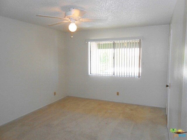 Building Photo - 64 Lakeview Cir