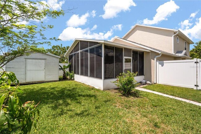 Building Photo - 2411 Parsons Pond Cir