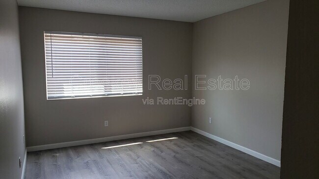 Building Photo - 3100 Hemlock St