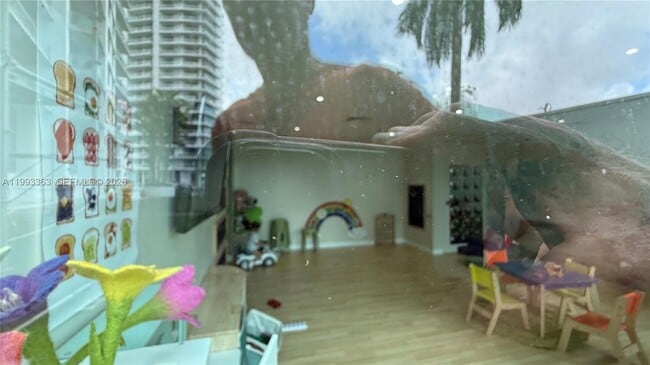 Building Photo - 92 SW 3rd St