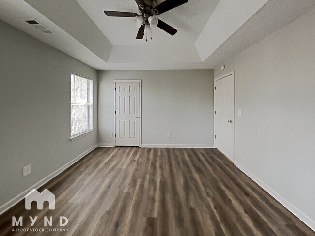Building Photo - 3493 Riverview Chase Way