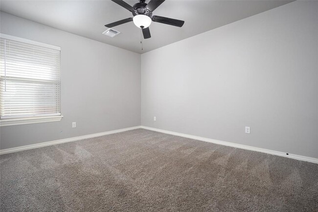 Building Photo - 508 NW 199th St