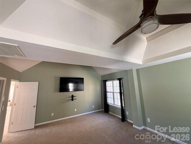 Building Photo - 5219 Sunriver Rd