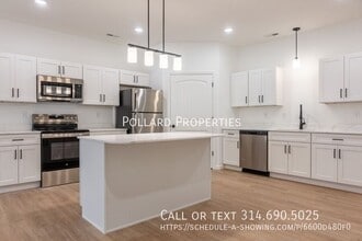 Building Photo - 70 Santo Domingo Dr