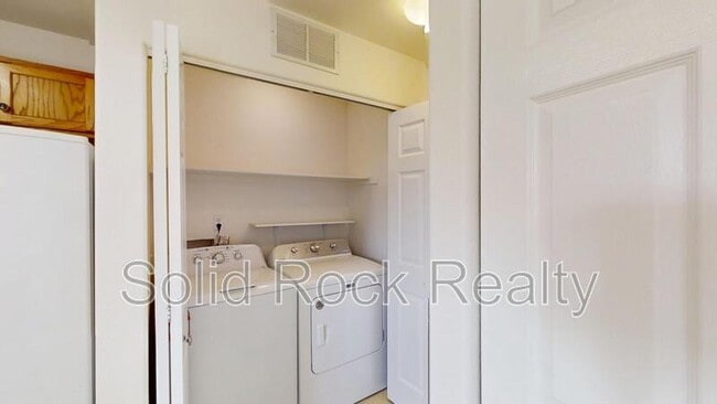 Building Photo - 291 Ellers Grove