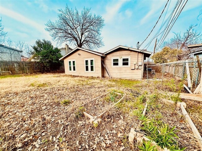 Building Photo - 103 Prince Dr