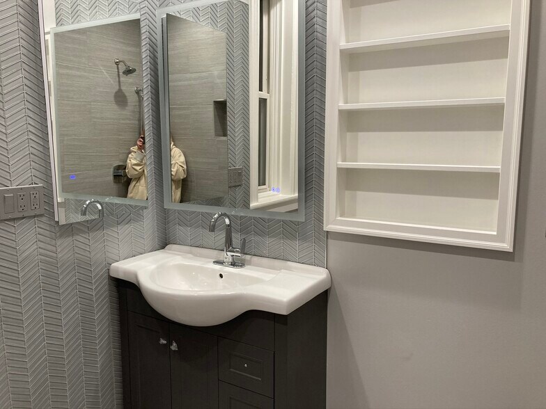 All New Bathroom - 1102 N Wolcott Ave