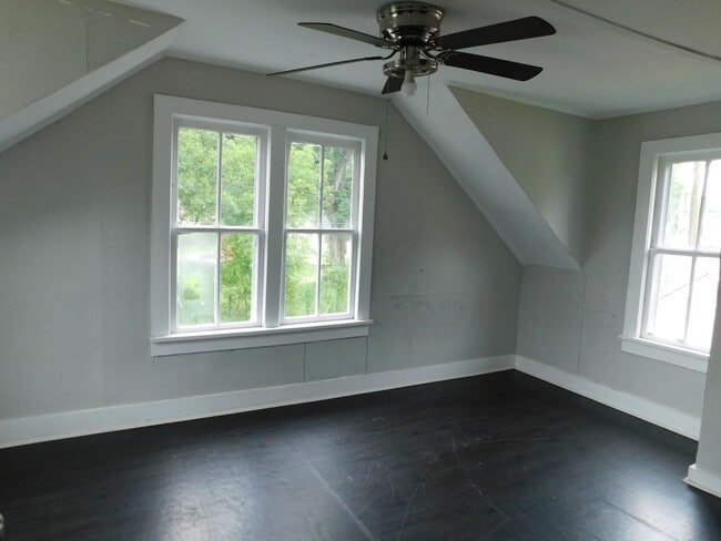 Building Photo - 3 bedroom 1 bath in Elizabeth City